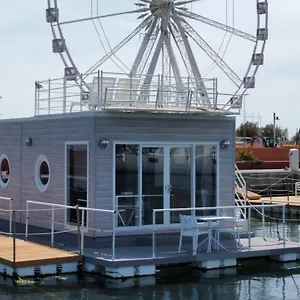 4* Botel House Boat