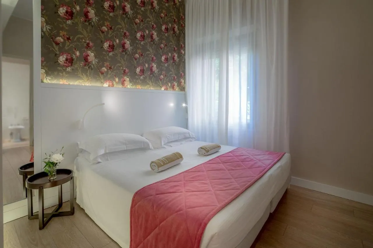 Hotel Villa Rosa Riviera Rimini 4*,
